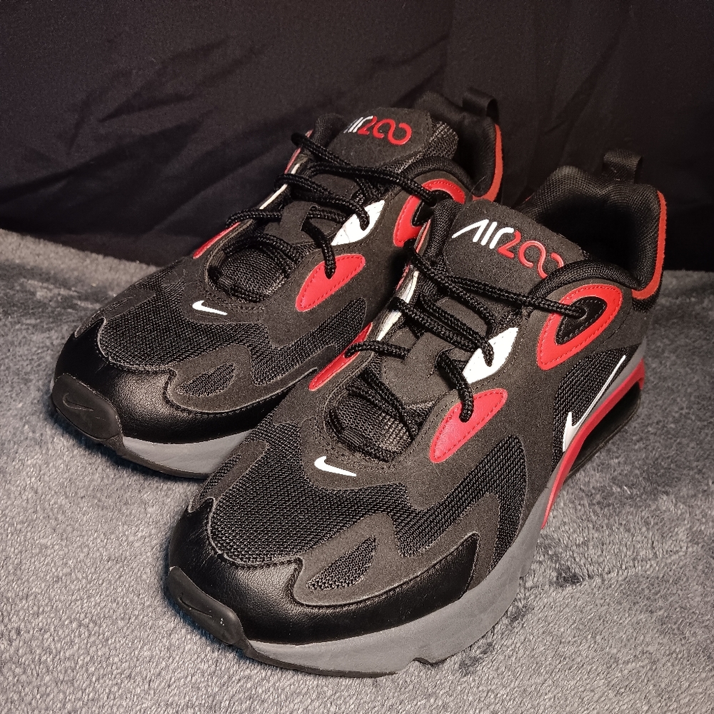 Air Max 200s